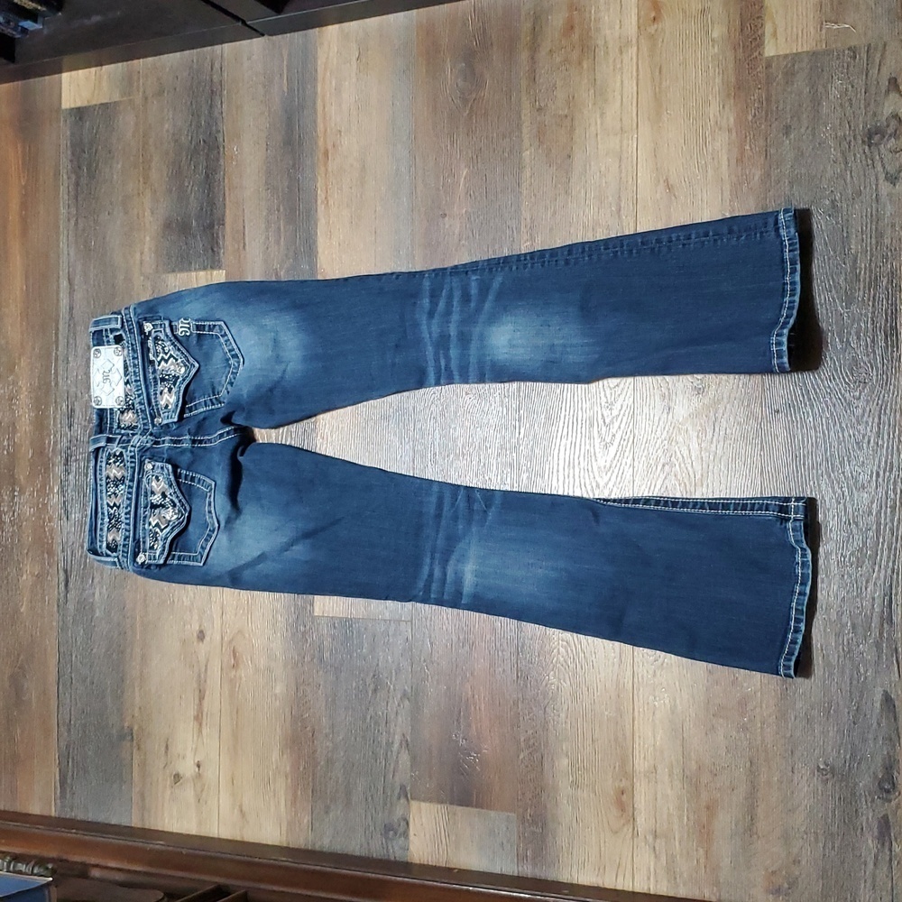 Miss Me Mid Rise Boot Cut Distressed Pocket Flap Embellished Jeans - Picture 10 of 10